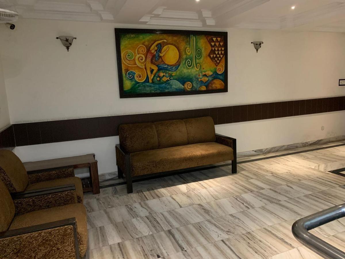 Hotel Raman'S Jagādhri Exteriér fotografie